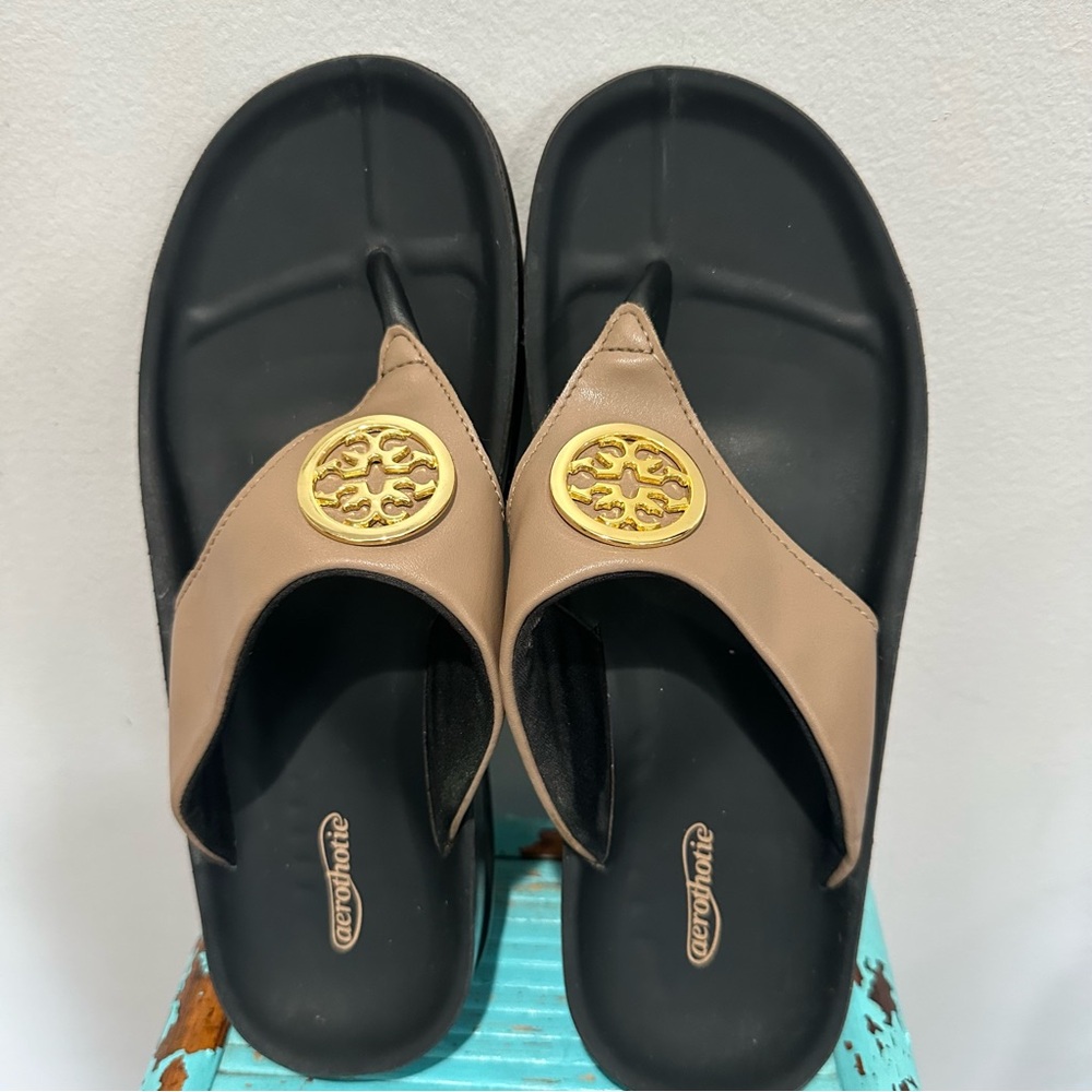 Aerothotic Comfort Flip Flop Tan Gold Hardware Size 8 - Picture 8 of 12